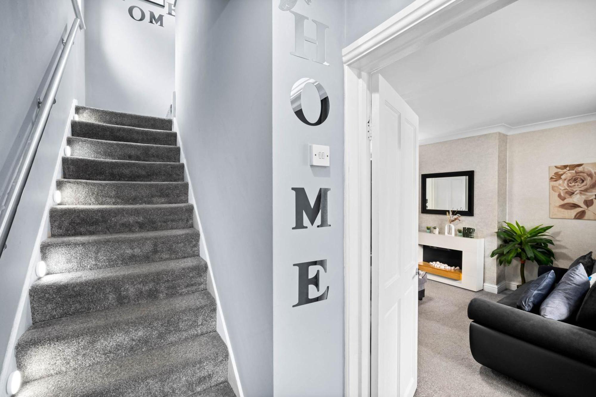 Stylish 3 Bedroom Home Away From Home Birmingham Exterior foto